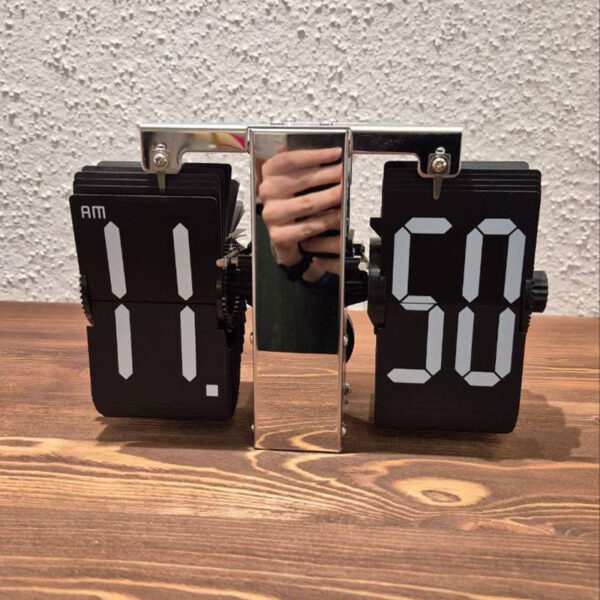 ساعت رومیزی / مشکی استیل