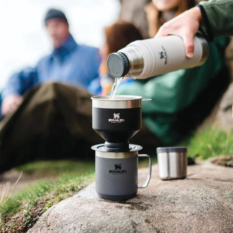 قهوه ساز مشکی فیلتر استنلی مدل The Camp Pour Over Coffee - تصویر 2